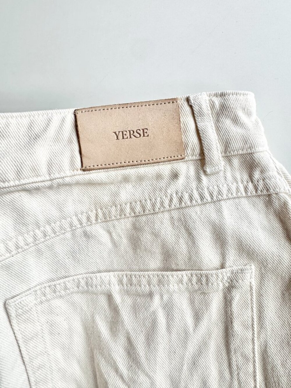 YERSE Ivory White 100% Organic Cotton Denim Mid Rise Wide Leg Jeans, Size M - Picture 9 of 15